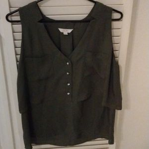 Women's sleeveless blouse